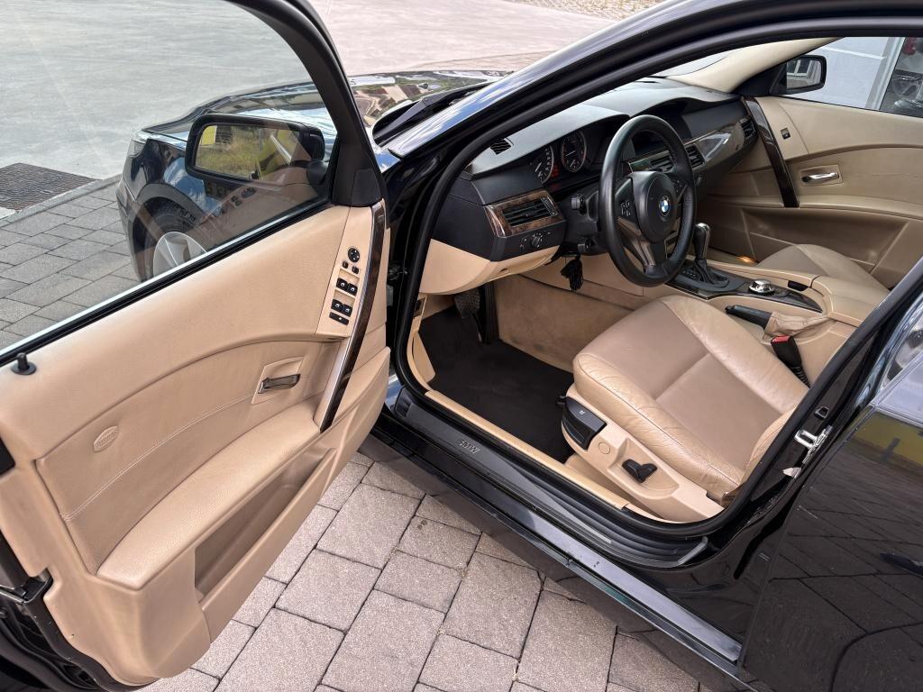 Bmw 530d Berlina Attiva aut. 218cv