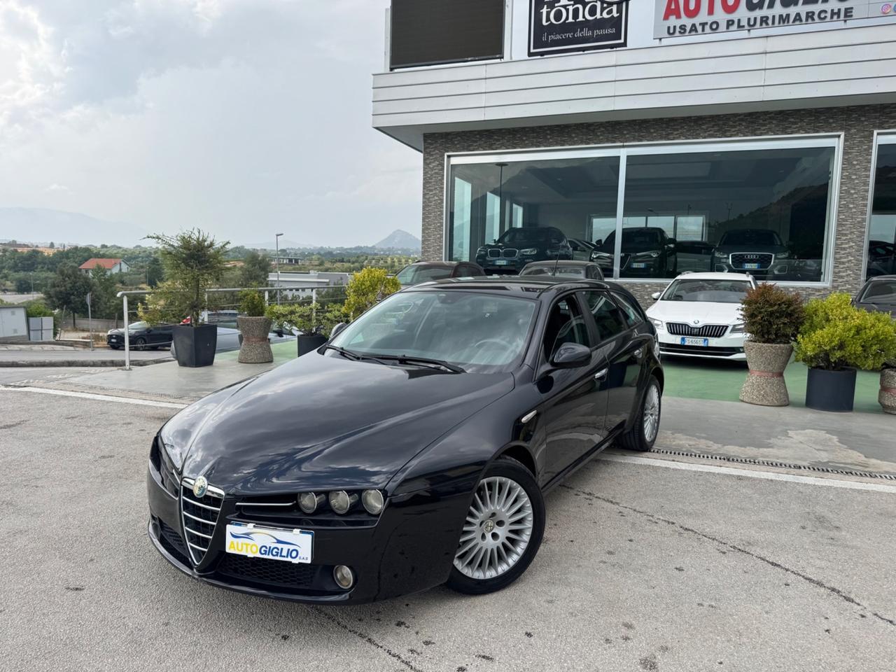 Alfa Romeo 159 1.9 JTDm 16V Sportwagon Exclusive