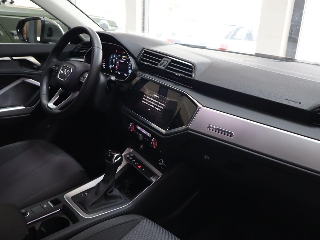 Audi Q3 Business 2.0 35 TDI #10705