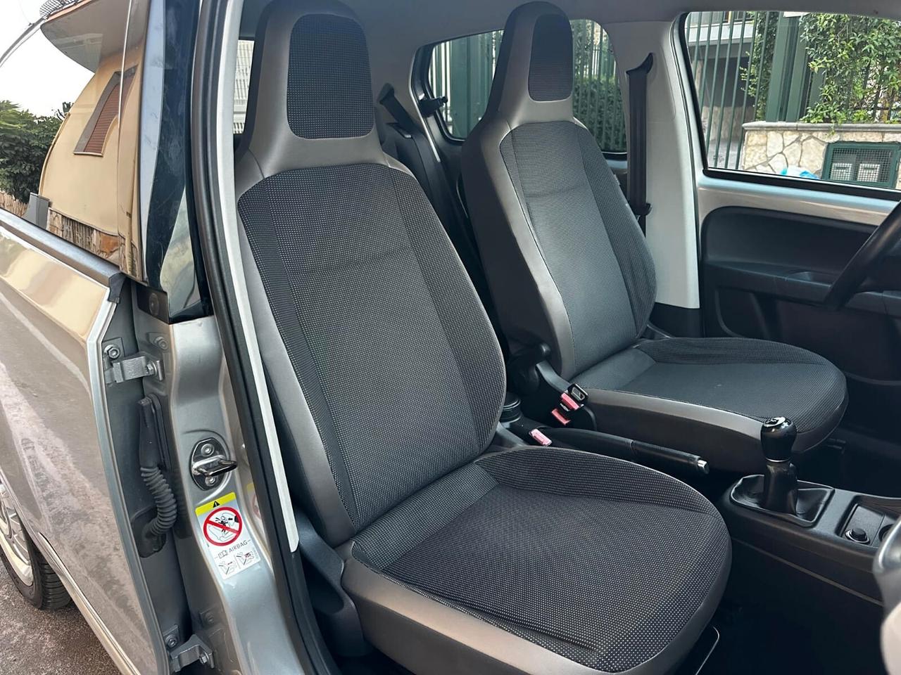 Volkswagen up! 1.0 Benz/ Metano