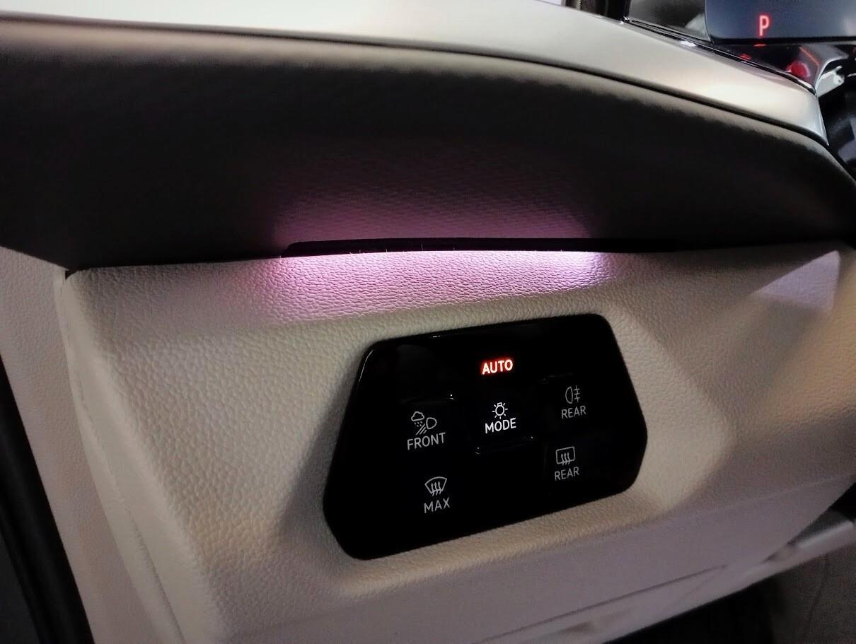 Volkswagen T7 Multivan 1.5 PHEV 4motion 245cv IQ LED GANCIO 360° FULL