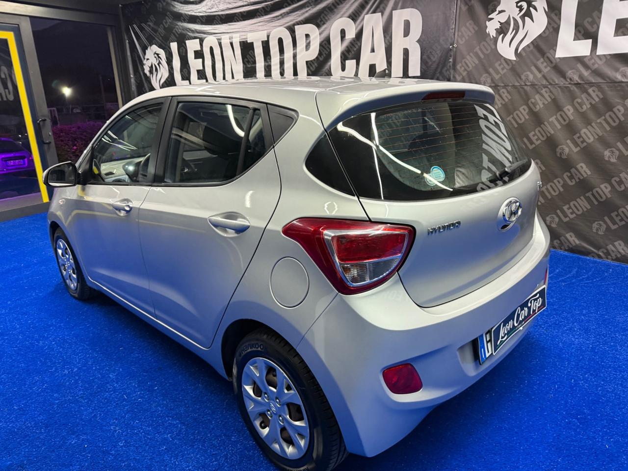 Hyundai i10 1.0 benzina e gpl della casa garantita 12 mesi