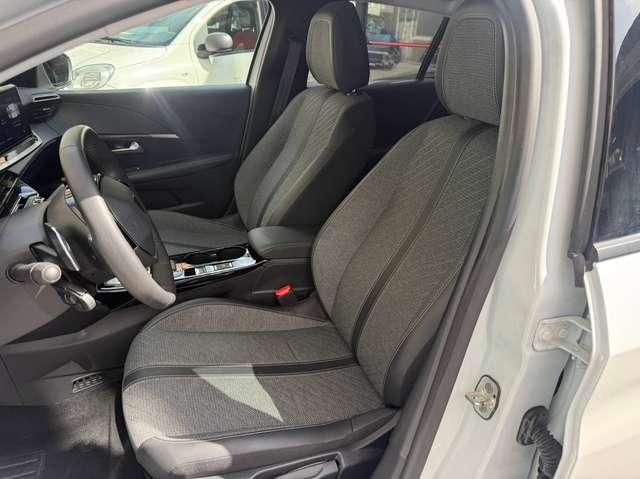 Peugeot 208 1.2 Hybrid Allure 110cv e-dcs 6