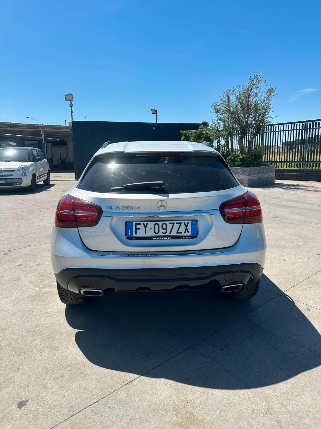 Mercedes-benz GLA 200 d Automatic Premium