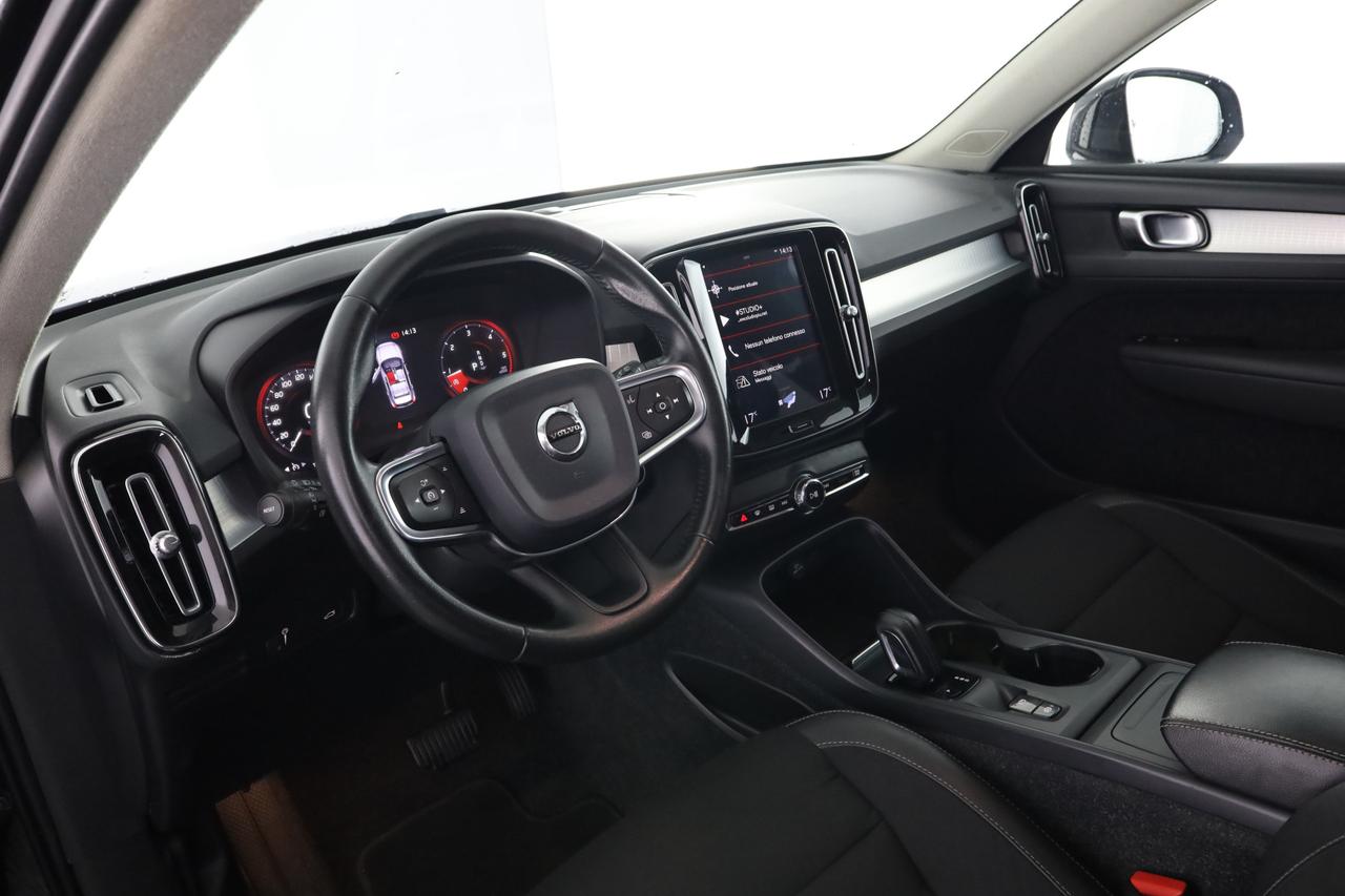 VOLVO XC40 (2017--->) XC40 D3 Geartronic Business