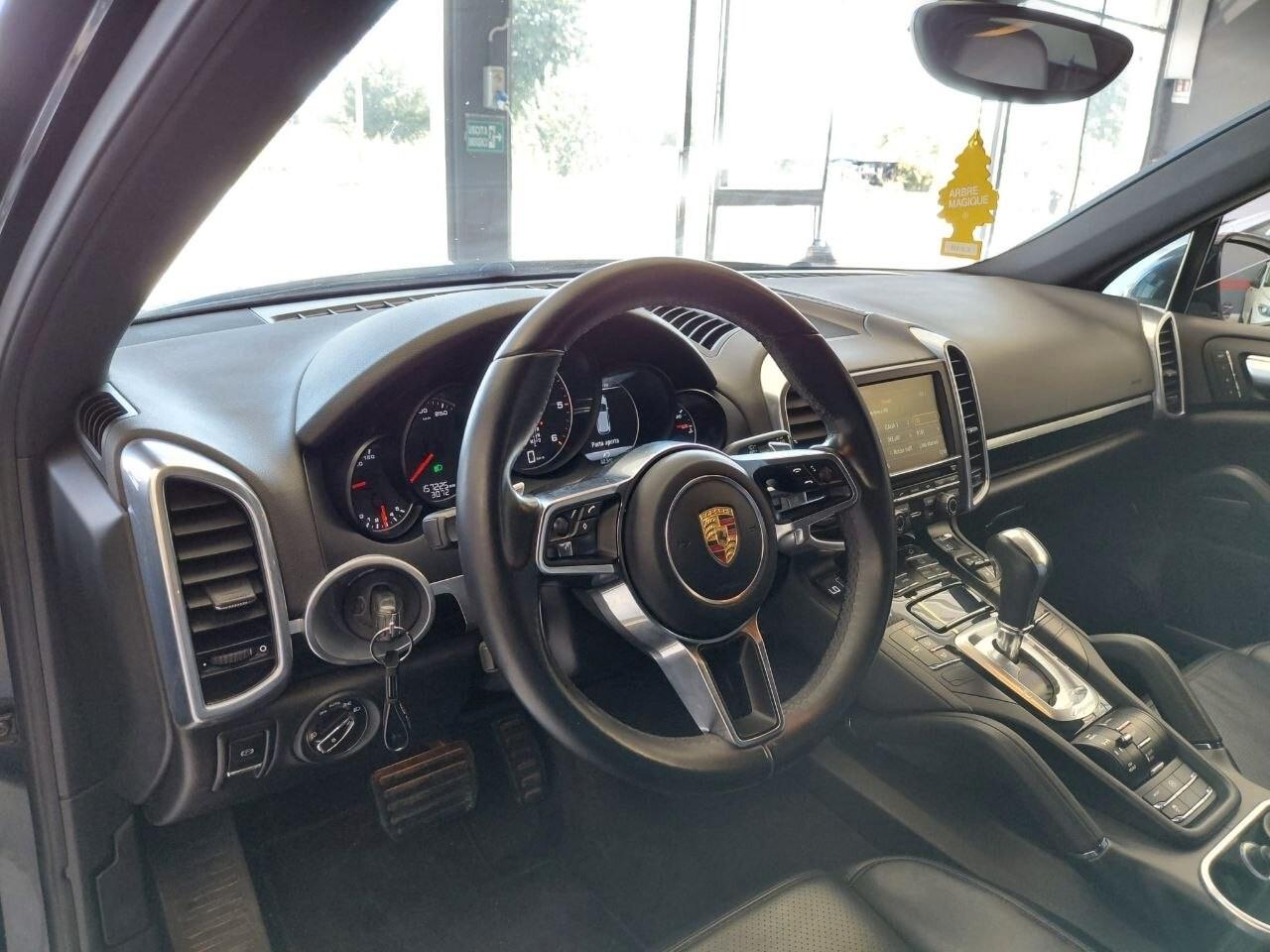 Porsche Cayenne 3.0 Diesel KM 157.000
