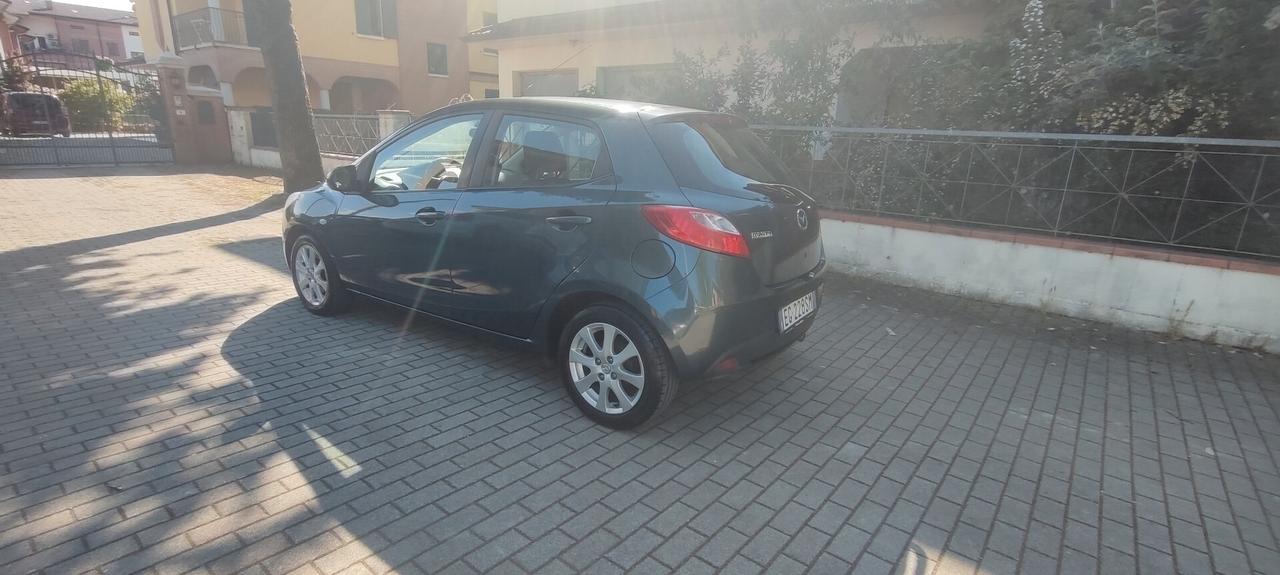 Mazda 2 Mazda2 1.3 16V 75CV 5p. Trendy