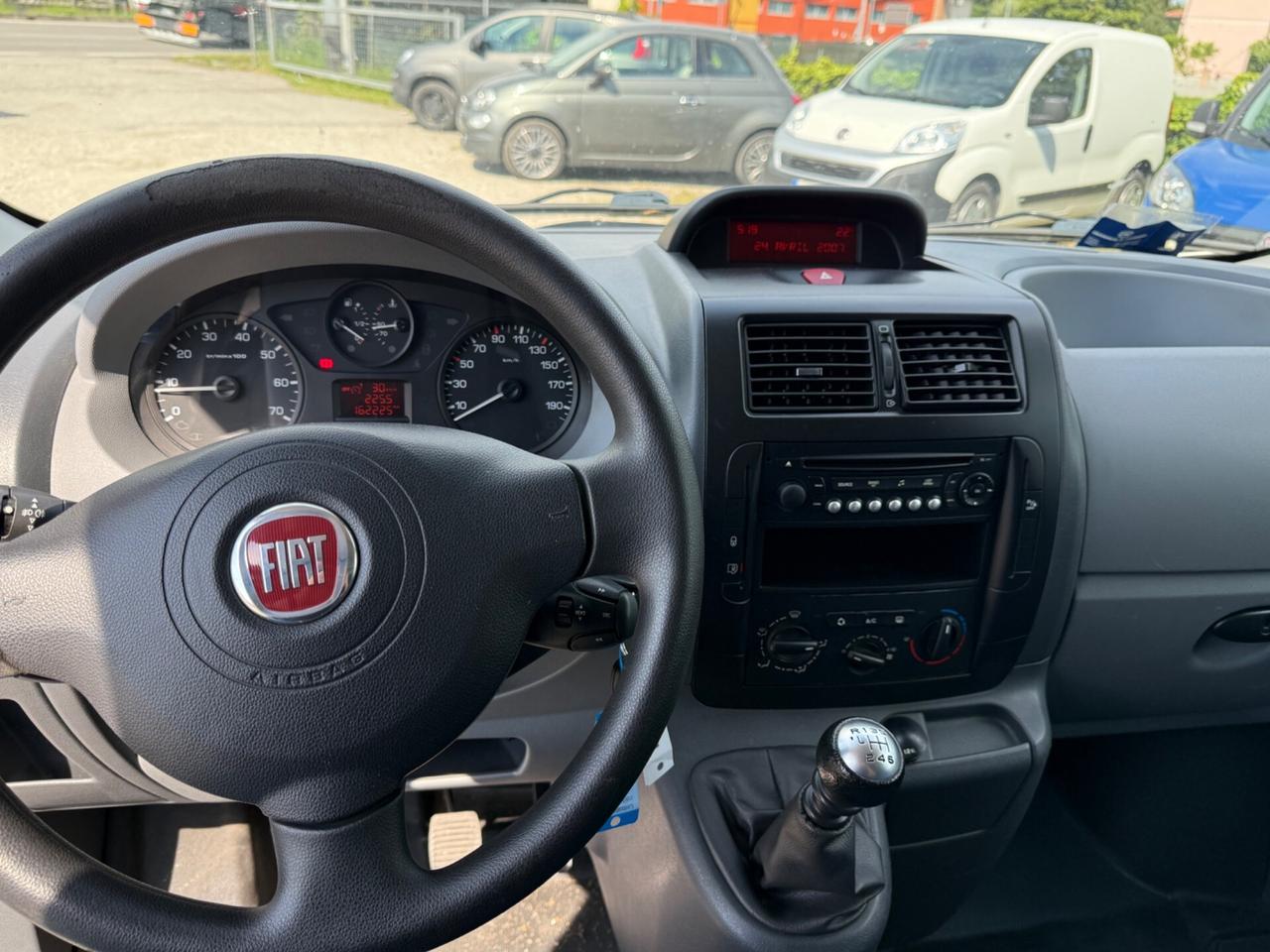 Autocarro Fiat scudo