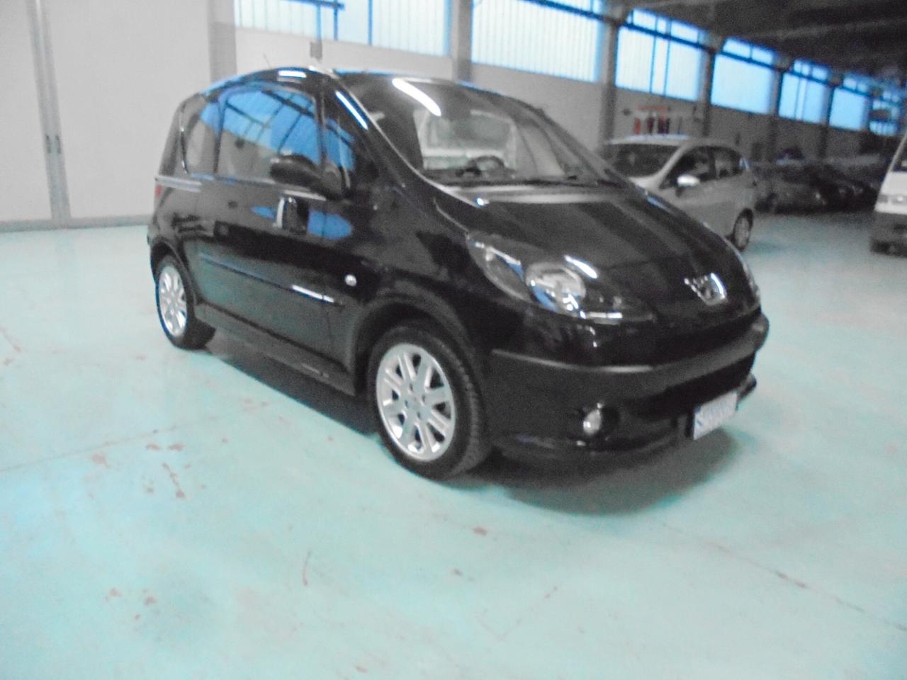 Peugeot 1007 1.4 HDi Sporty