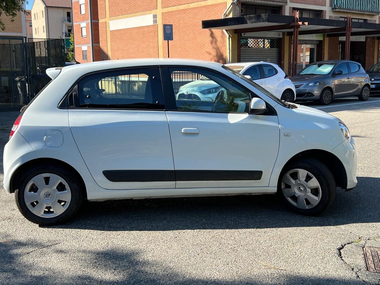 Renault Twingo Lovely SCe 69 #6320