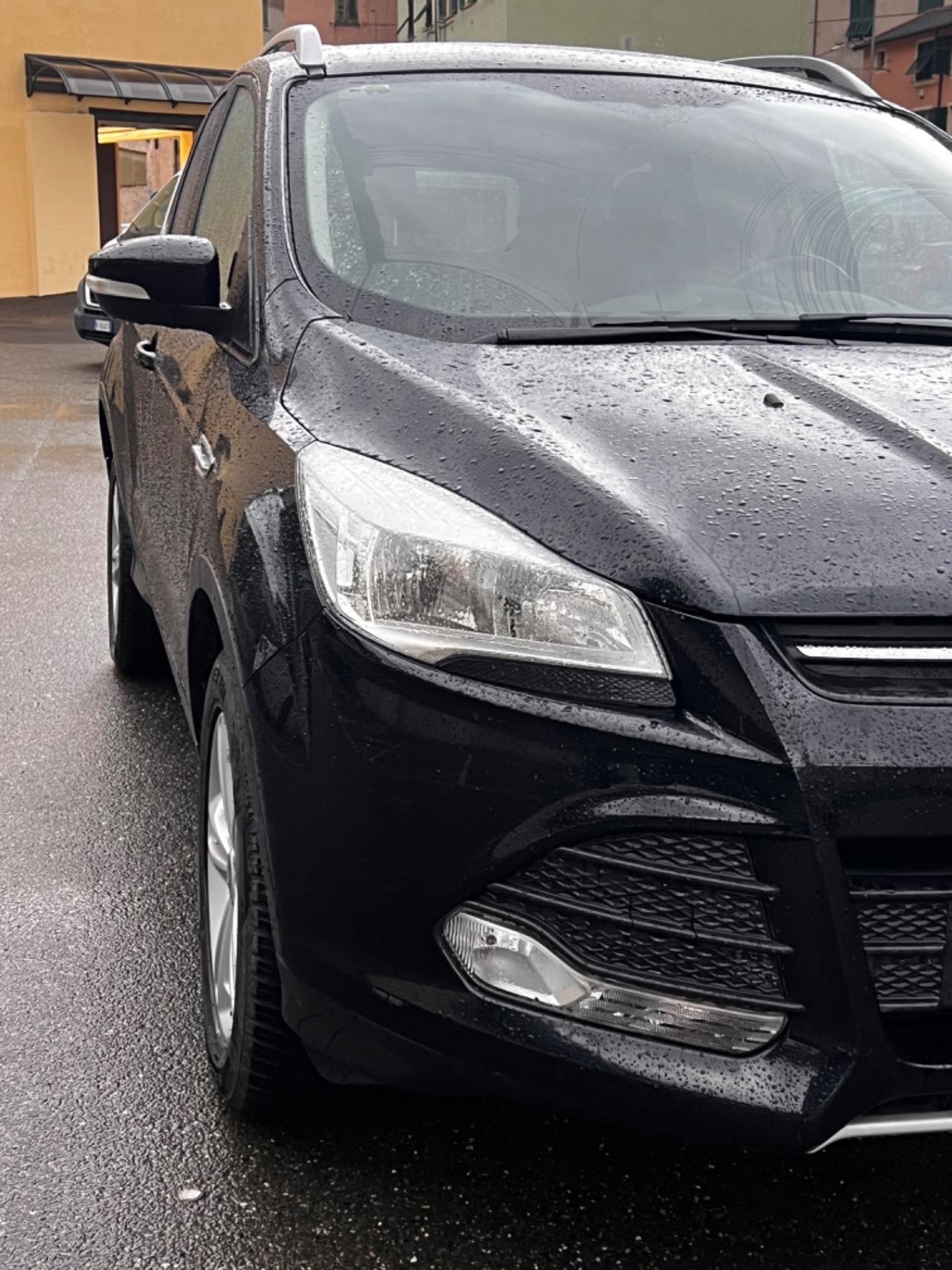 Ford Kuga 2.0 TDCI 140 CV 2WD Titanium