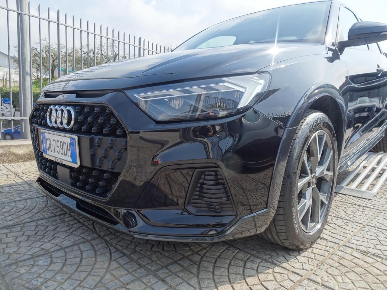 Audi A1 Allstreet 35 TFSI Identity Contrast
