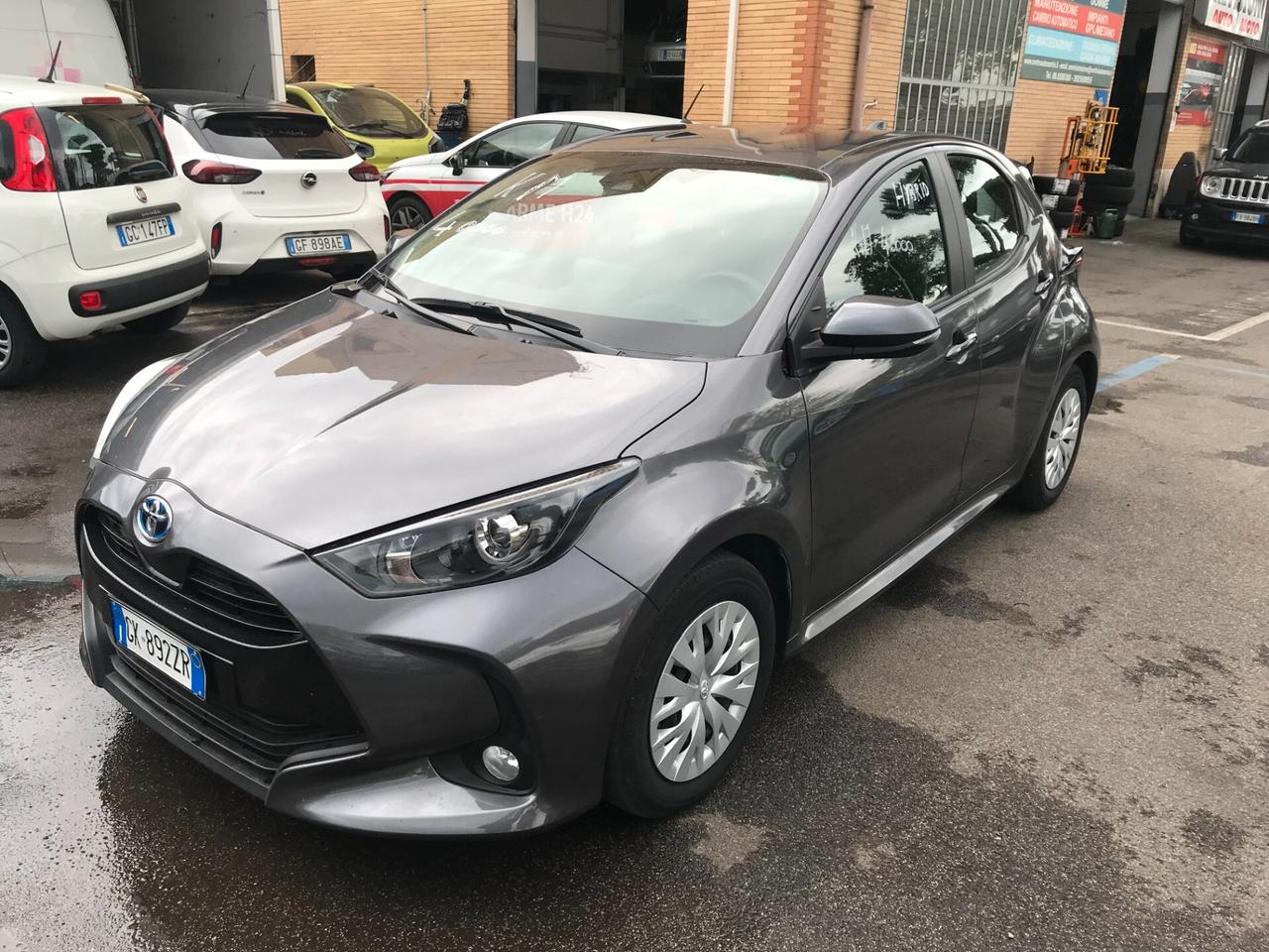 Toyota Yaris 1.5 Hybrid 5 porte Business