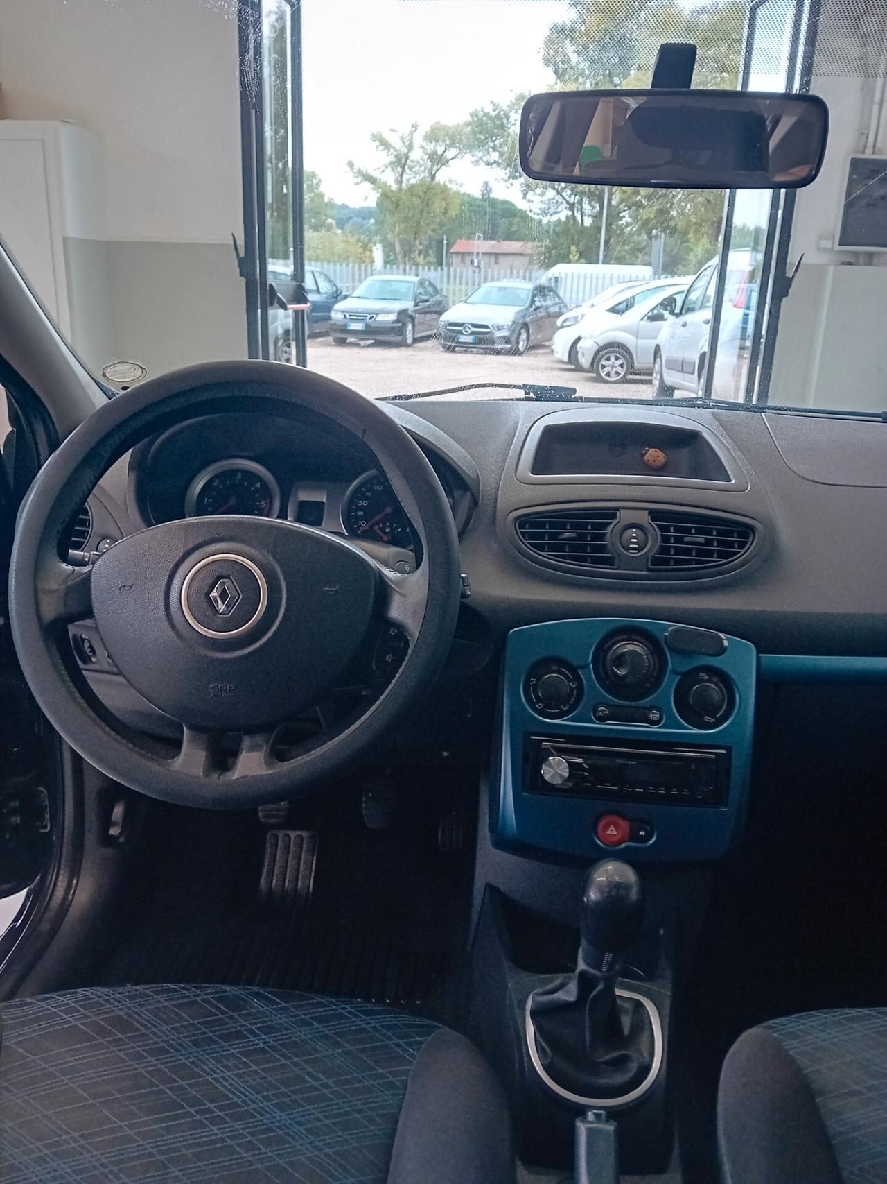 Renault Clio 1.5 dCi 70CV 5 porte ok Neopatentati