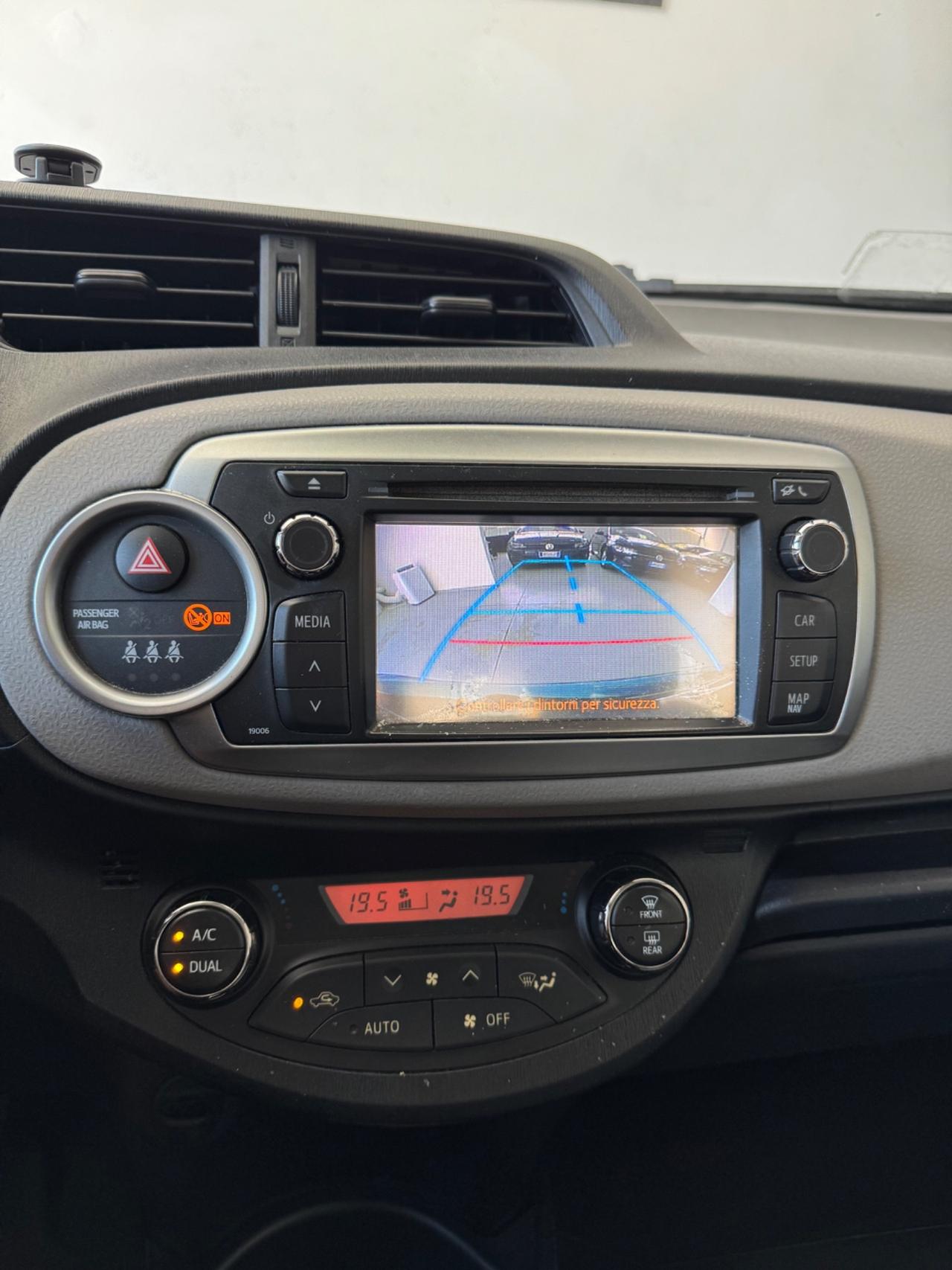 Toyota Yaris 1.3 5 porte Lounge