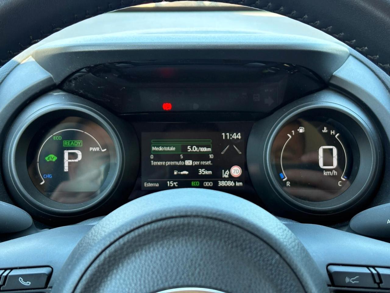 Toyota Yaris Cross 1.5 Hybrid 5p. E-CVT AWD-i Business