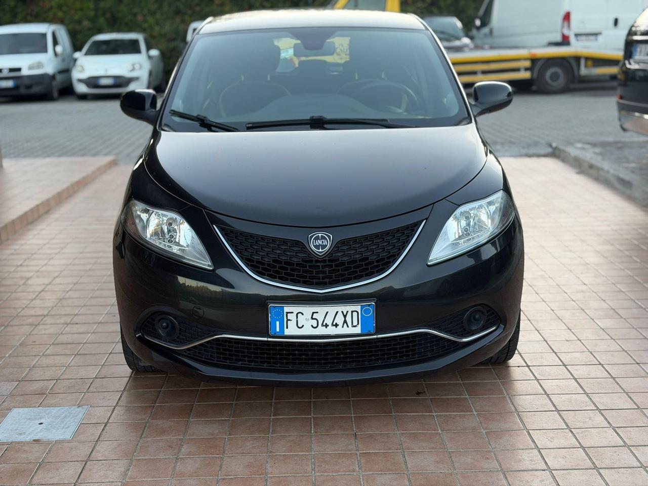Lancia Ypsilon 1.3 MJT 16V 95 CV 5 porte S&S Silver