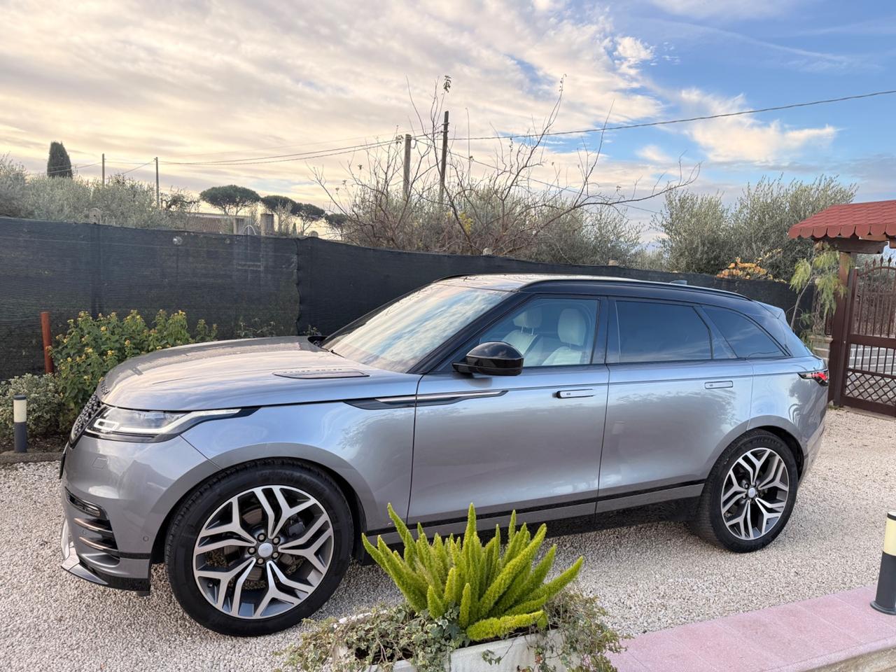 Land Rover Range Velar 2.0D I4 240 CV R-Dynamic S