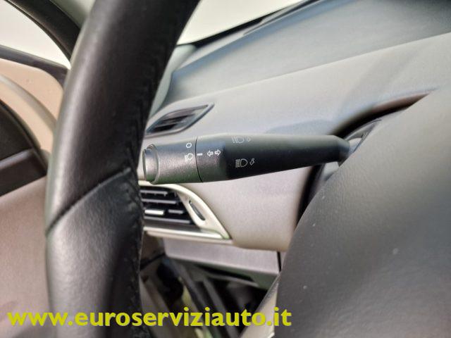 LANCIA Ypsilon 1.2 69 CV 5 porte Platinum