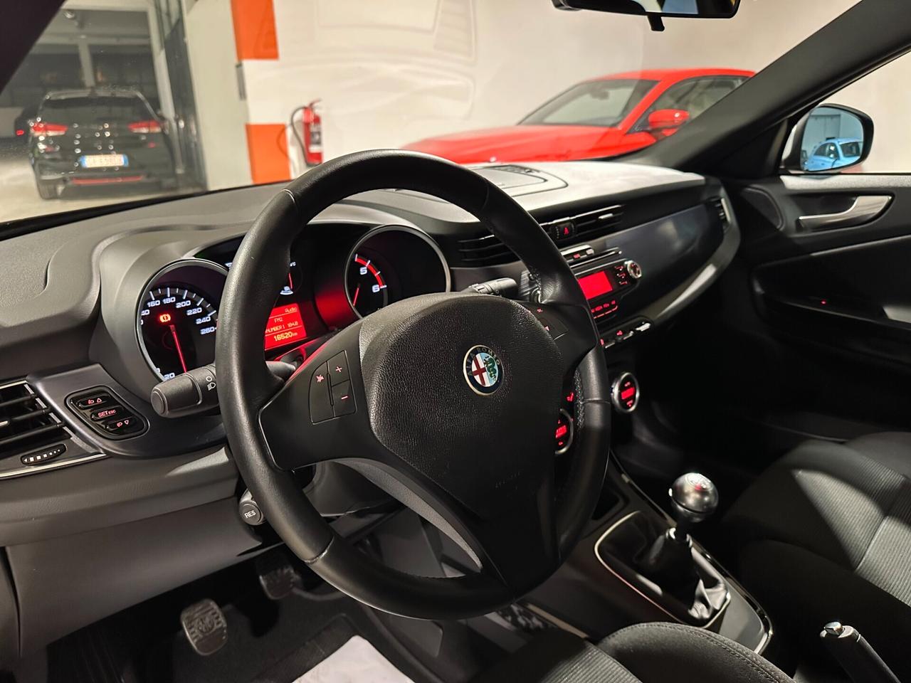 Alfa Romeo Giulietta 1.6 JTDm-2 NEOPATENTATI-PARI AL NUOVO