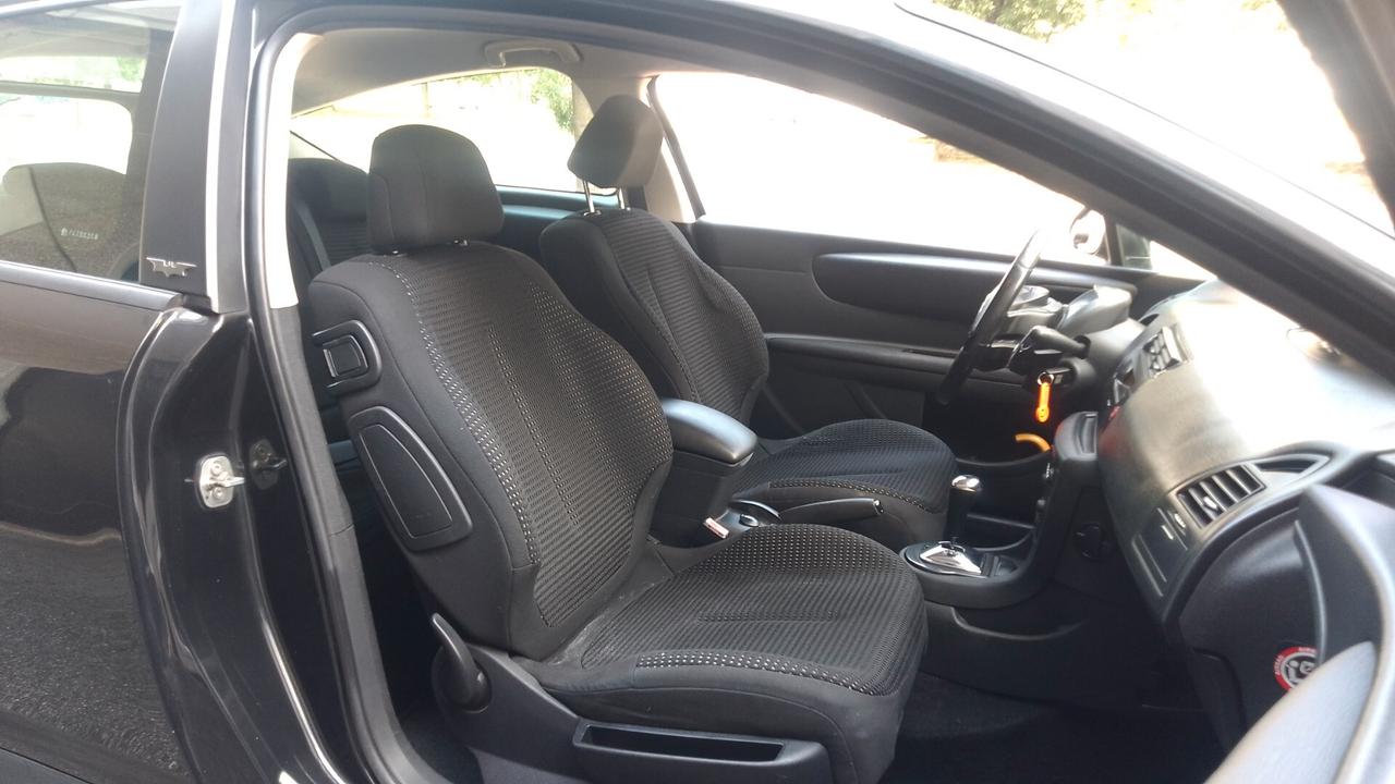 Citroen C4 Coupé 1.6 HDi 110CV FAP AUTOM NEOP 08