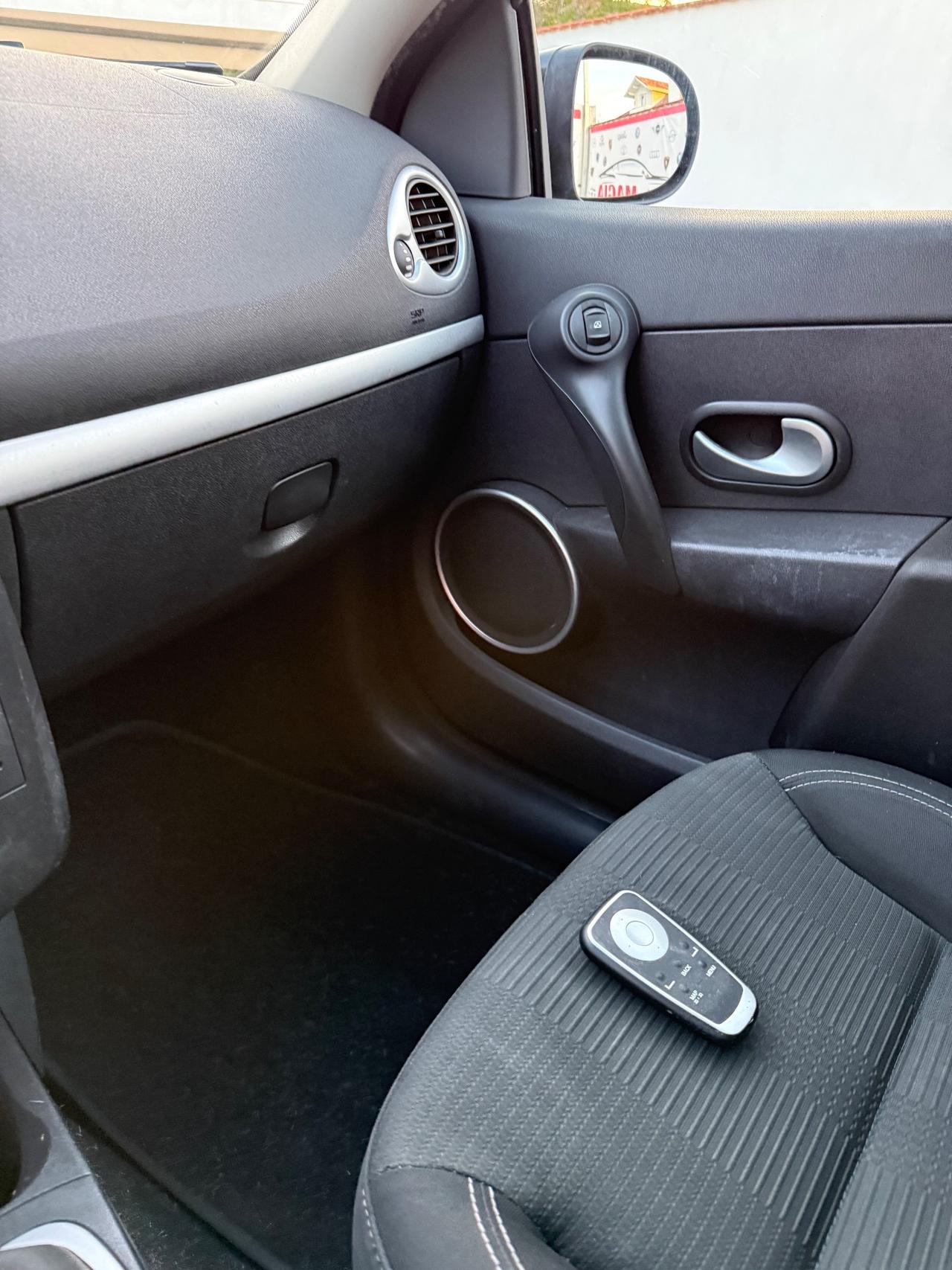 Renault Clio 1.2 16V 5 porte Live!