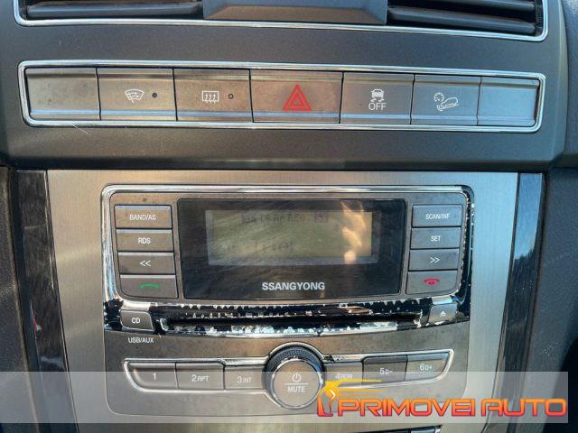 SSANGYONG Rodius 2.0 Xdi 4WD M/T Crystal