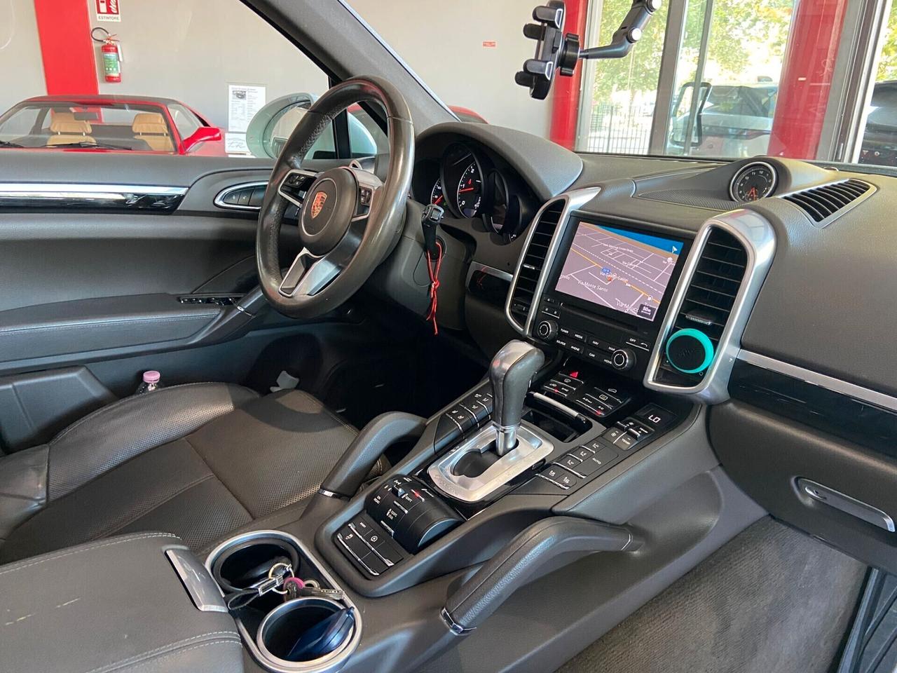 Porsche Cayenne 250CV 3.0 Diesel