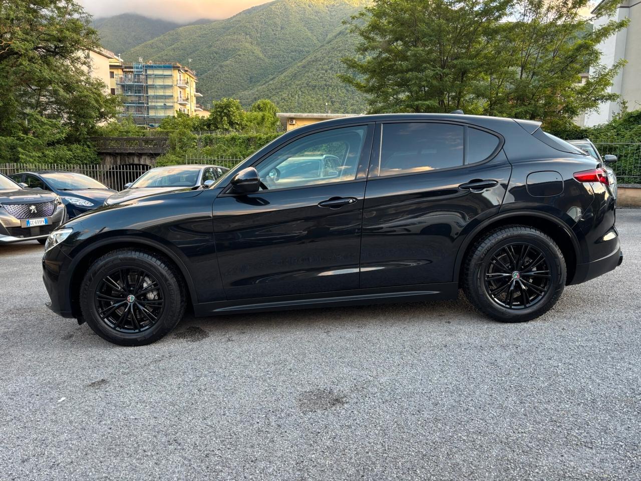 Alfa Romeo Stelvio 2.2 Turbodiesel 160 CV AT8 RWD MY 22