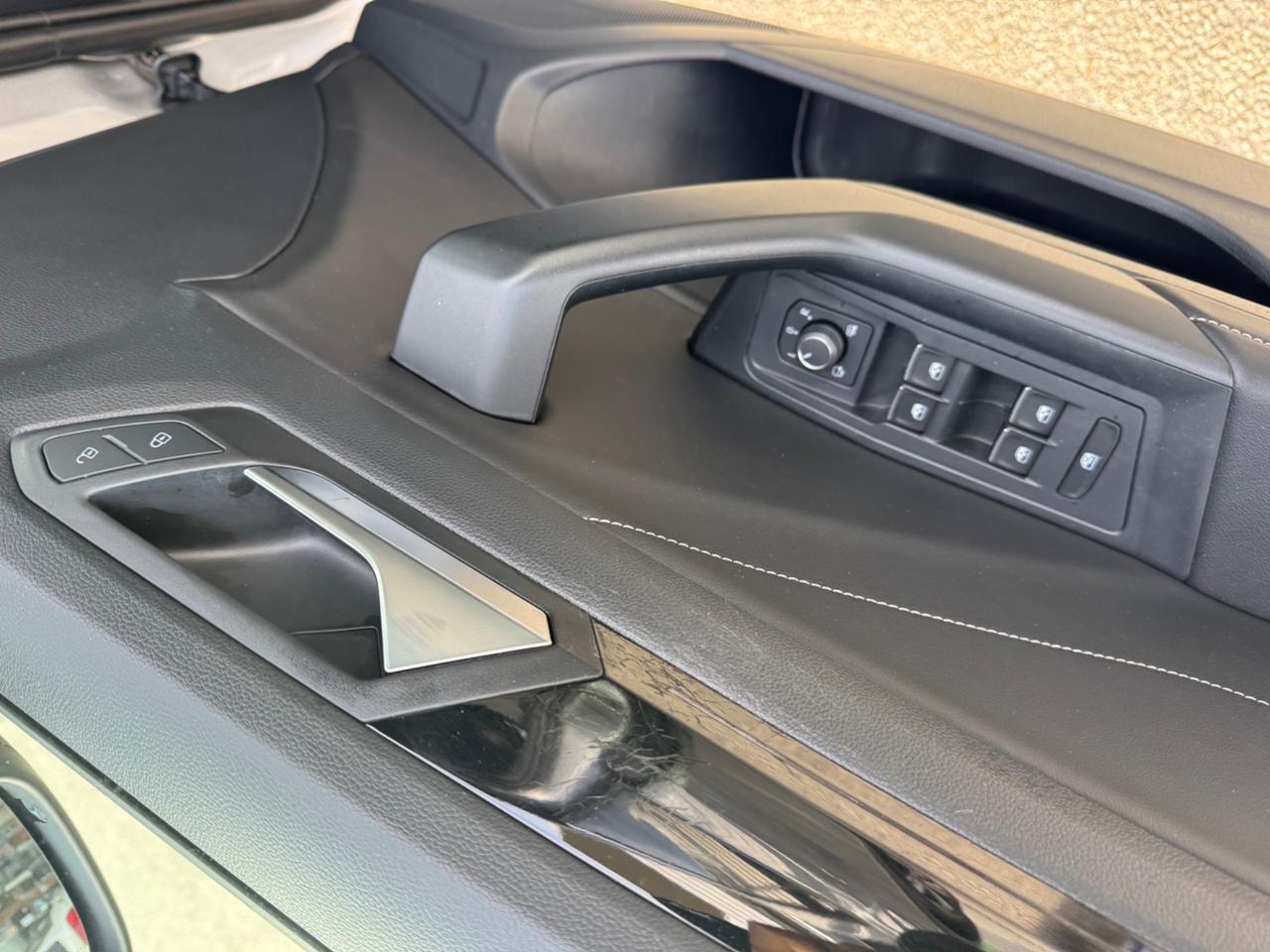 Volkswagen T-Roc 2.0 TDI SCR 150 CV DSG R-Line