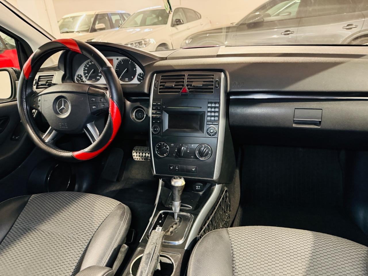 Mercedes-benz B 180 CDI PREMIUM AUTOMATICA*109 CV*NEOPATENTATI*