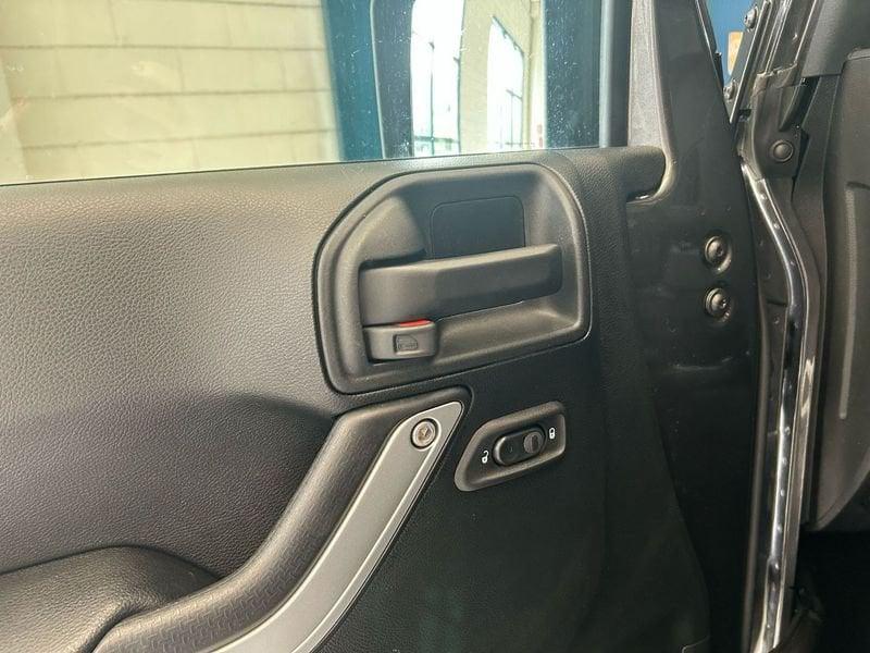 Jeep Wrangler Unlimited 2.8 CRD Sahara Auto