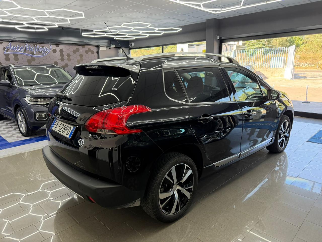 Peugeot 2008 BlueHDi 120 S&S Allure