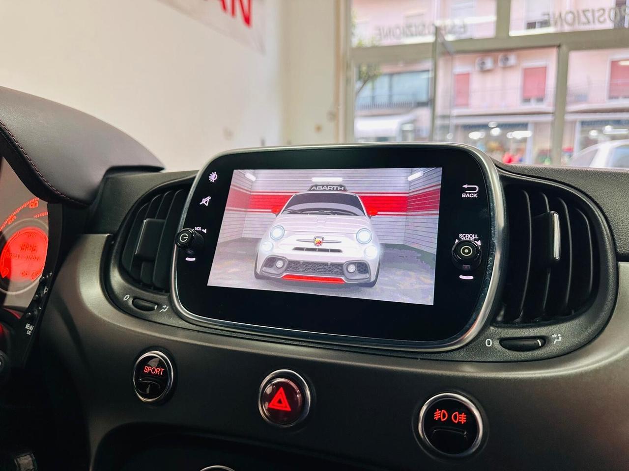 Abarth 500 1.4 Turbo T-Jet 135CV**