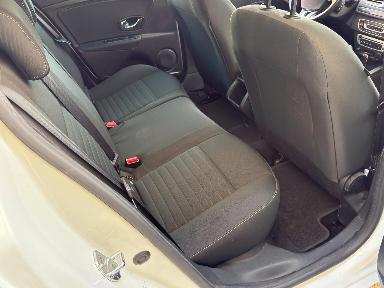 Renault Megane Come Nuova Gancio Traino