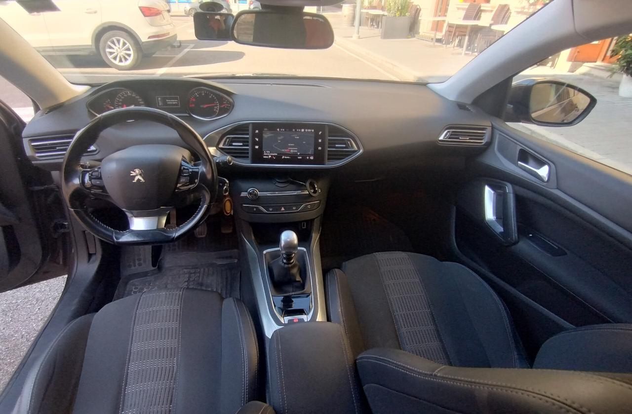 Peugeot 308 BlueHDi 130 S&S SW Allure