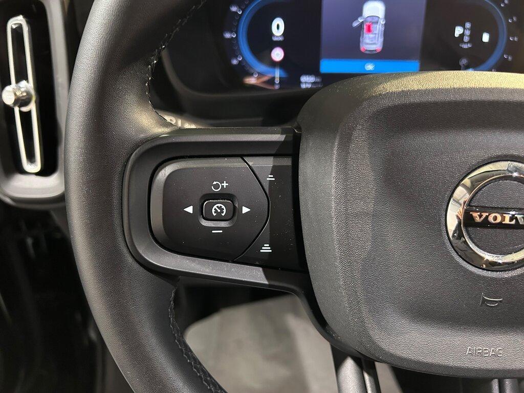 Volvo XC40 2.0 B3 Essential automatico