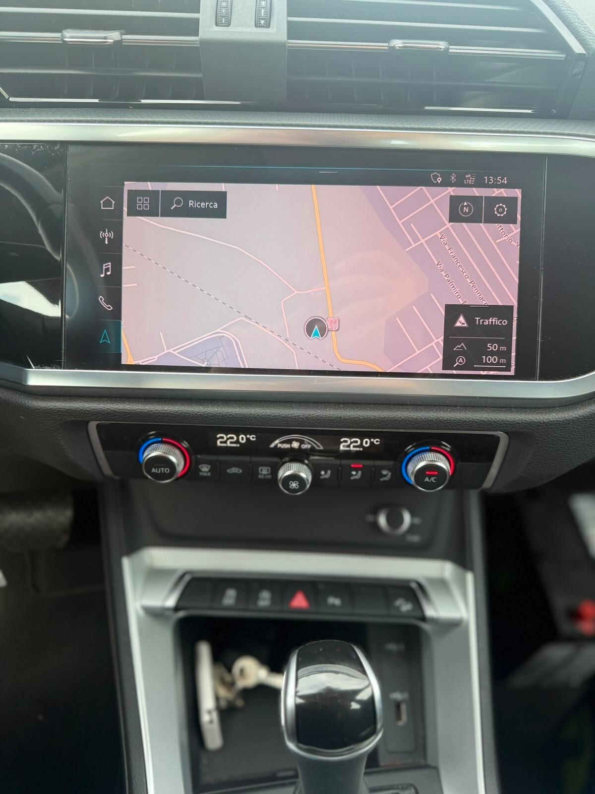 Audi Q3 40 TDI quattro S tronic matrix iva deducibile
