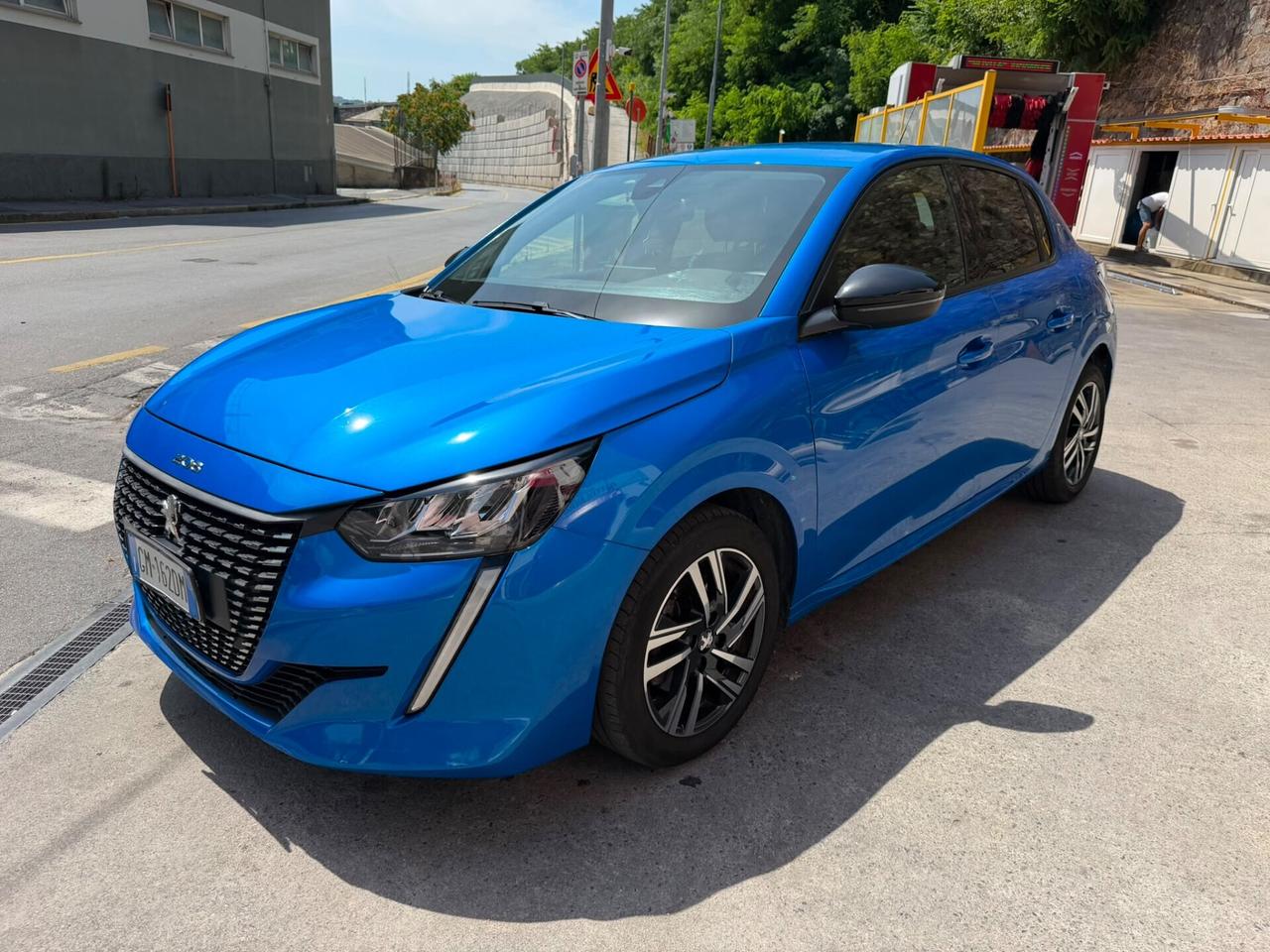 Peugeot 208 Allure Pack 100 CV 2023