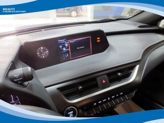 LEXUS UX 250h 2.0 150cv 2WD Executive CVT EU6D-Temp