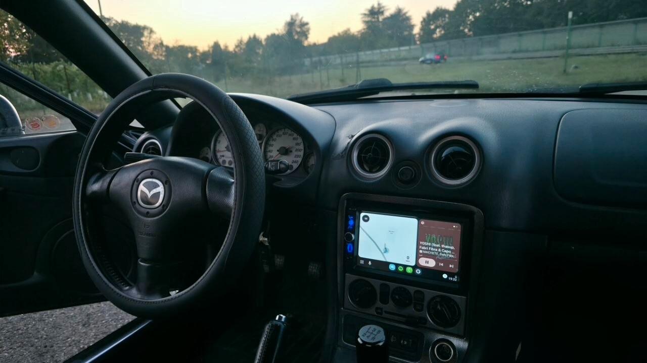 Mazda MX5 NBFL 1.8i 16V
