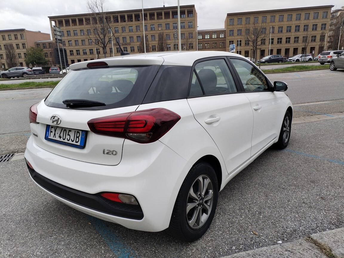 Hyundai i20 1.2 5 porte Connectline 81000km 6/2019 tagliandata