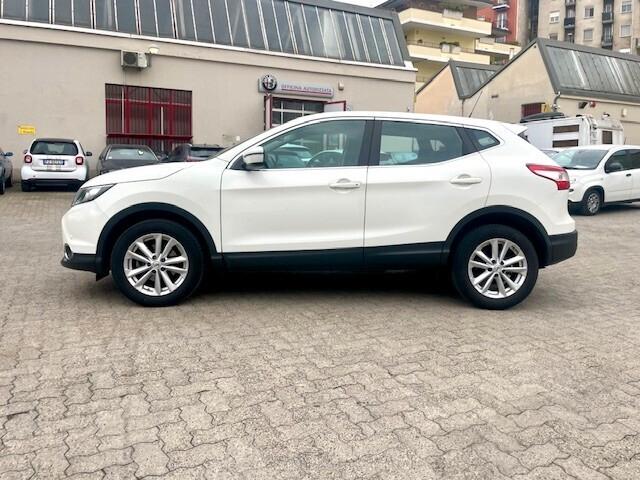 Nissan Qashqai 1.2 DIG-T Acenta