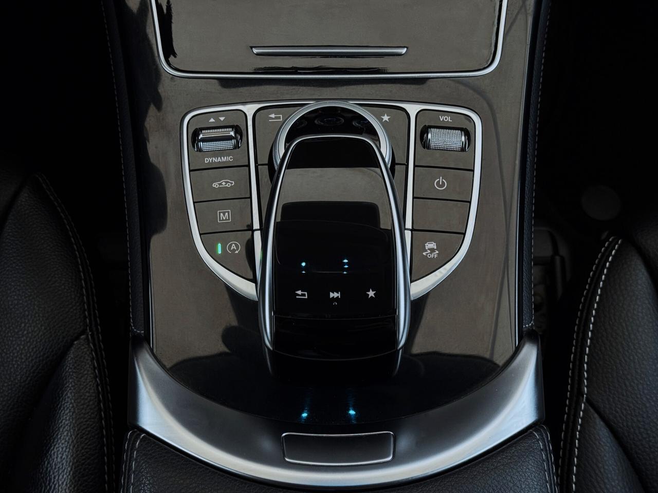 Mercedes-Benz GLC 220 d Coupe Premium AMG 4M