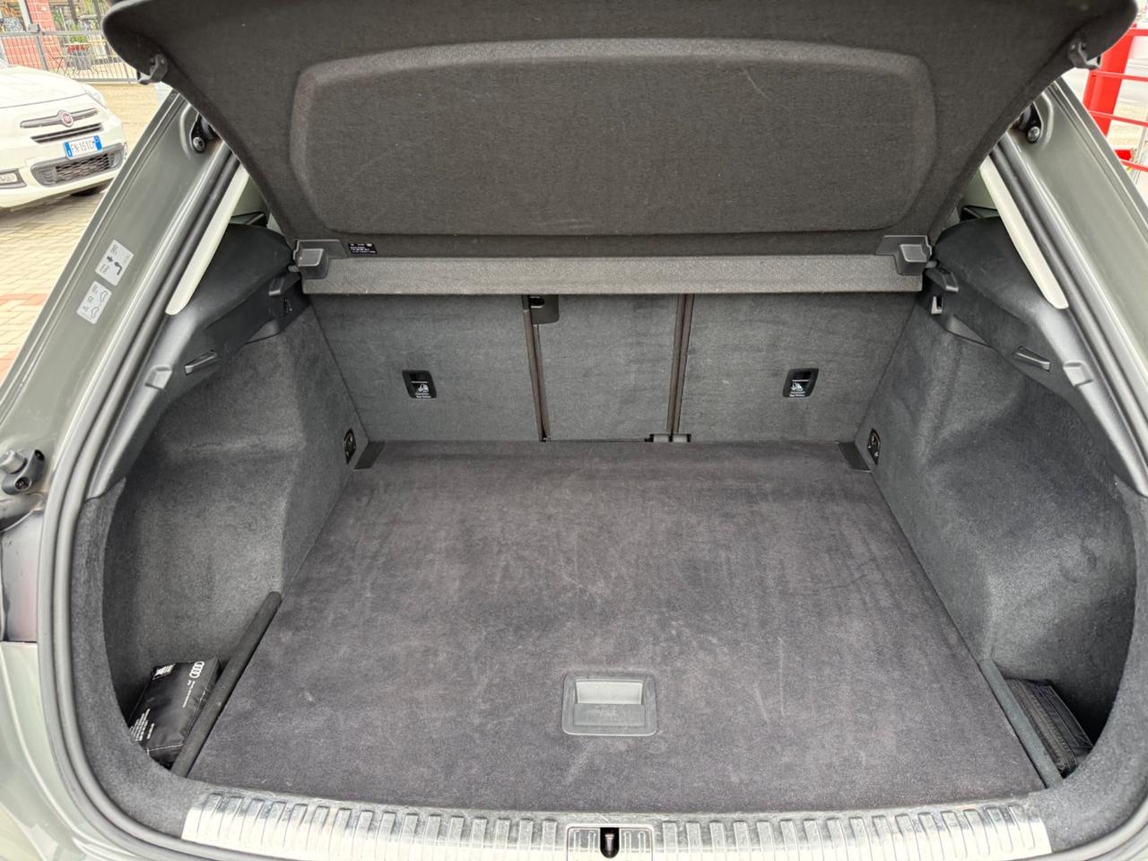 Audi Q3 40 TDI quattro S tronic 190CV .GANCIO TRAINO