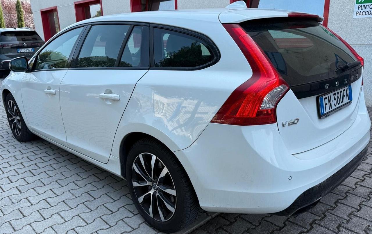 Volvo V60 D2 Geartronic Business N1