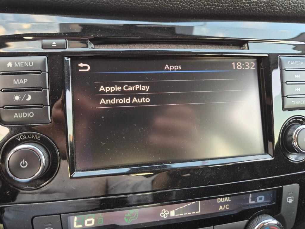 Nissan Qashqai 1.5 dCi 115CV E6 NAVI CAMERA