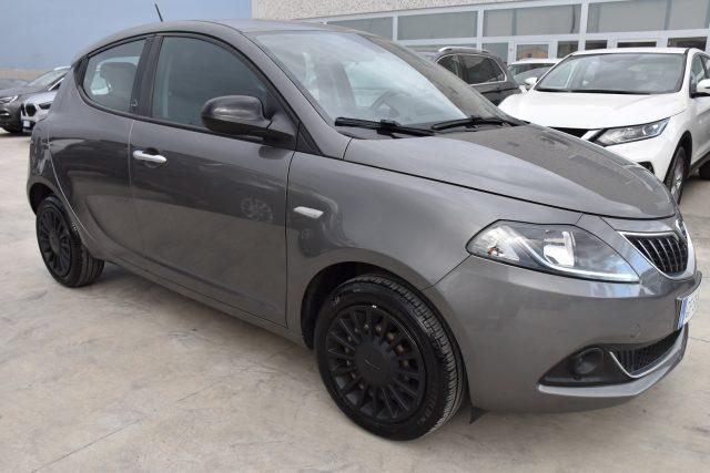 LANCIA Ypsilon 1.2 69 CV 5 porte GPL Ecochic Silver