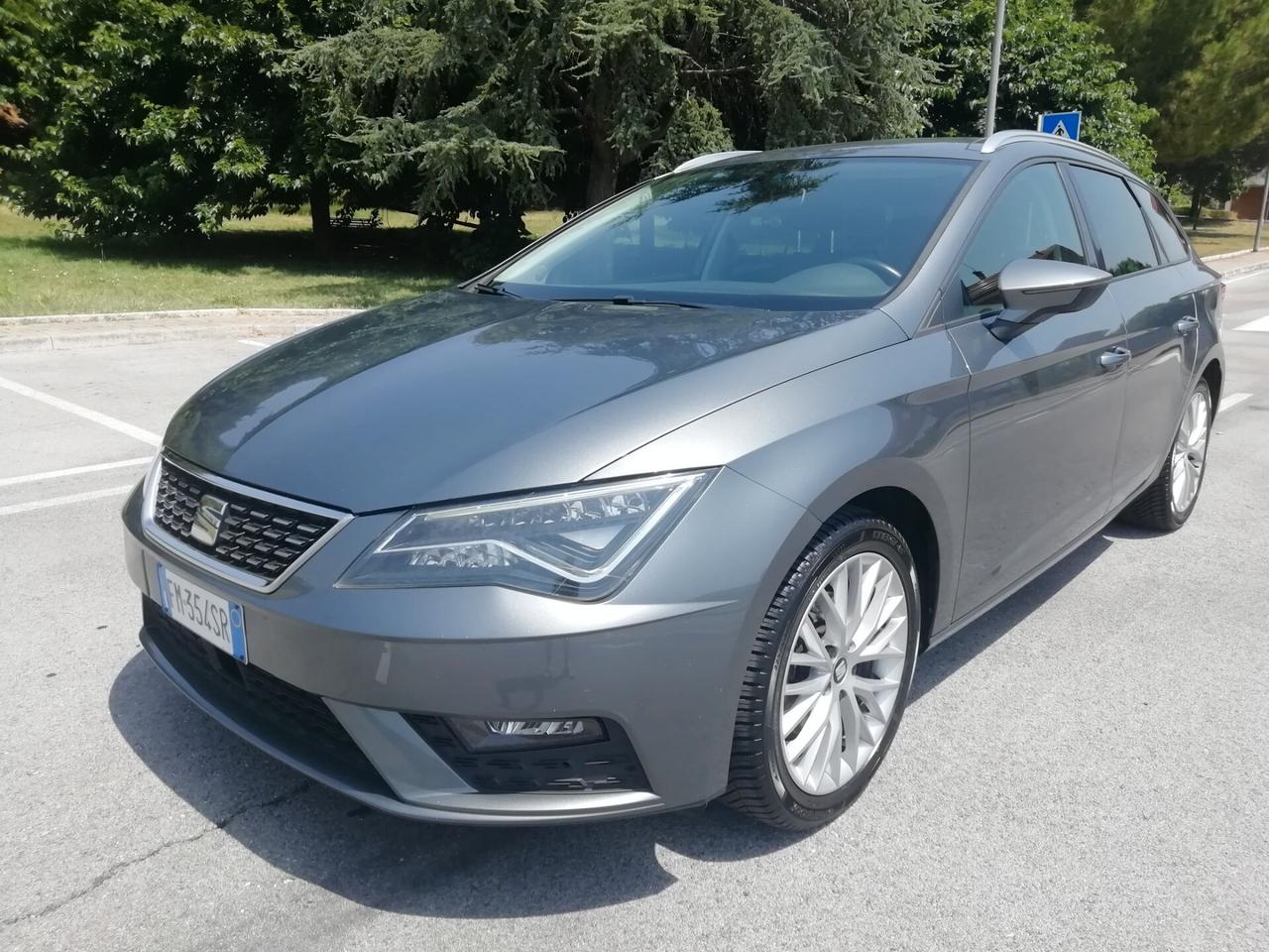 Seat Leon 1.4 TGI ST Business HIGH "UNICO PROPRIETARIO/FARI LED"