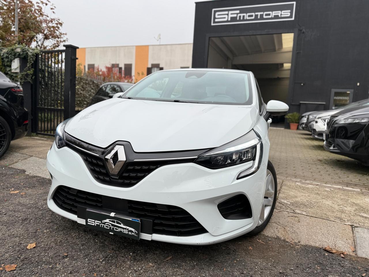 Renault Clio Hybrid E-Tech 140 CV 5 porte Intens